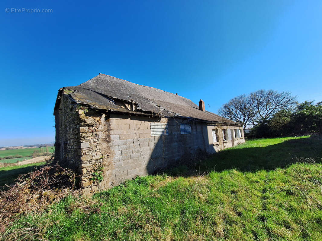 Maison à BOURG-L&#039;EVEQUE