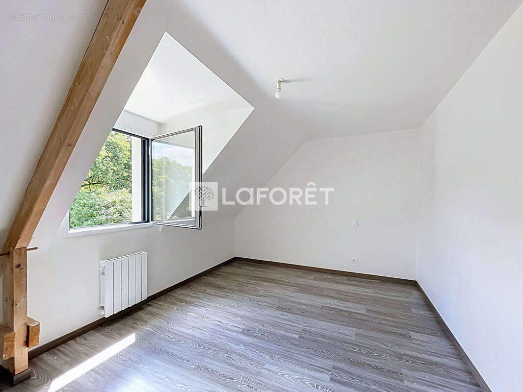 Maison La Chapelle De Brain 4 pièce(s) 130 m2 - photo 5