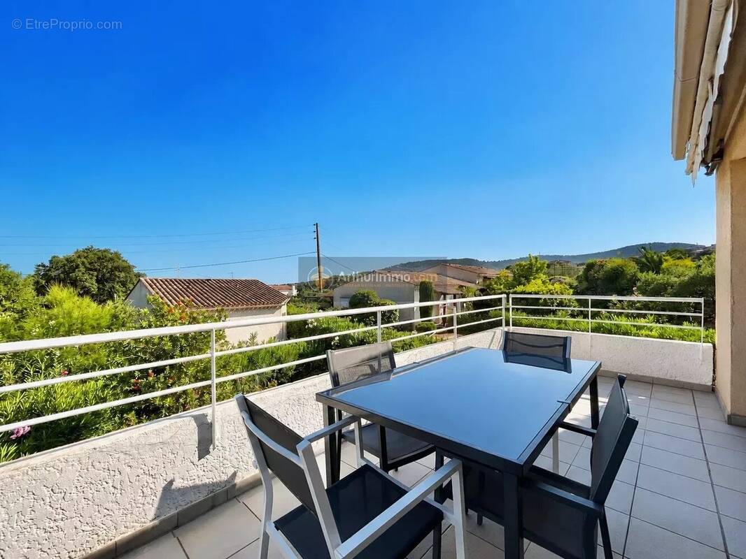 Appartement à LES ISSAMBRES