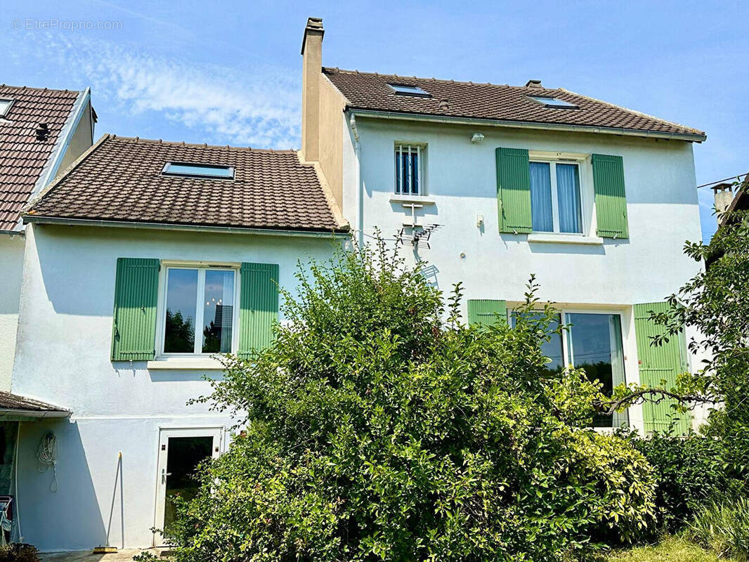 Maison à HOUILLES