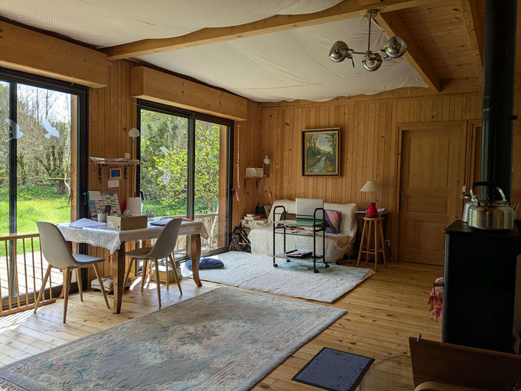 Maison en bois avec dépendance - photo 4