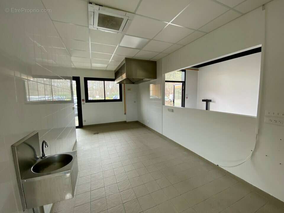 Commerce à LE PIAN-MEDOC