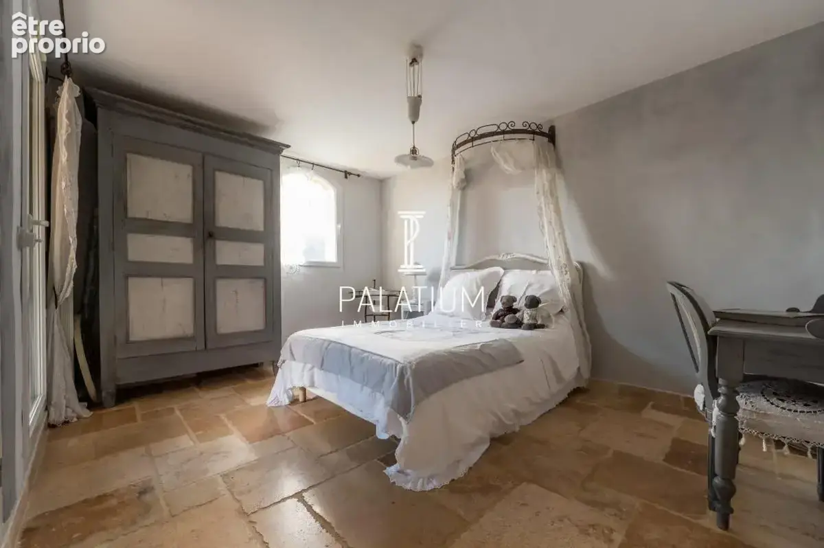 Maison d'exception - 6 pièces - 188 m² - photo 11