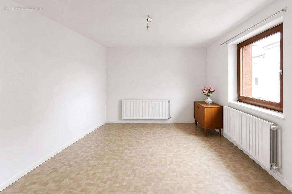 IMMEUBLE de 4 appartements de 306 m² à Bruyères - photo 7