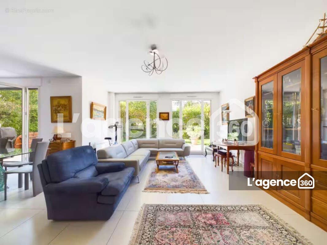 Photo 2 - Appartement à GARCHES