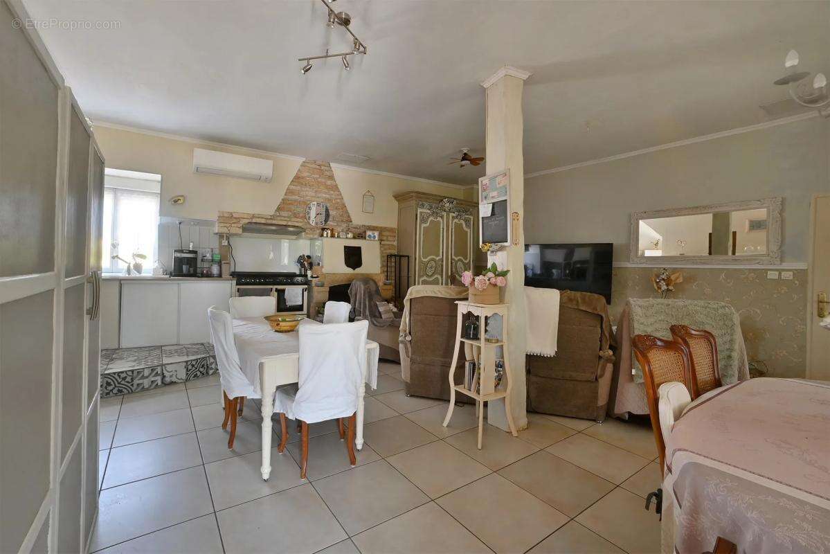 Maison à ROCHEFORT-DU-GARD