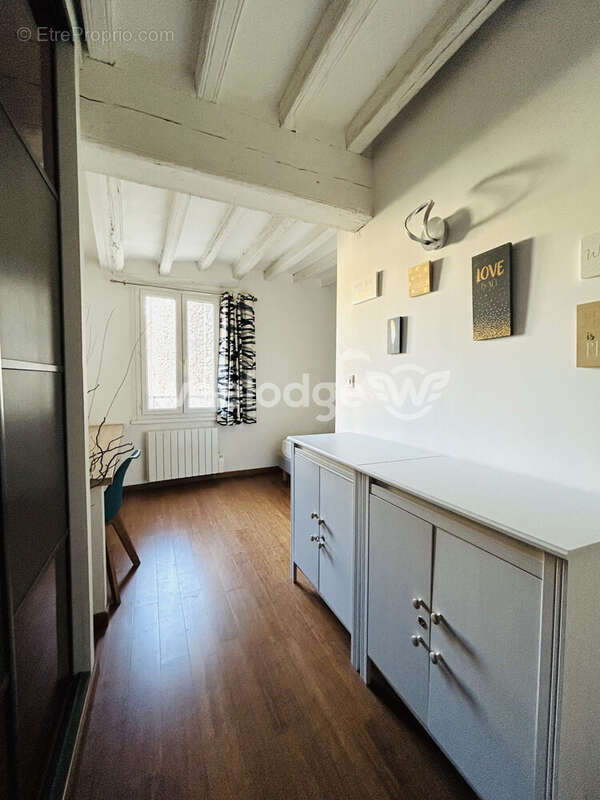 Appartement à L'ISLE-SUR-LA-SORGUE