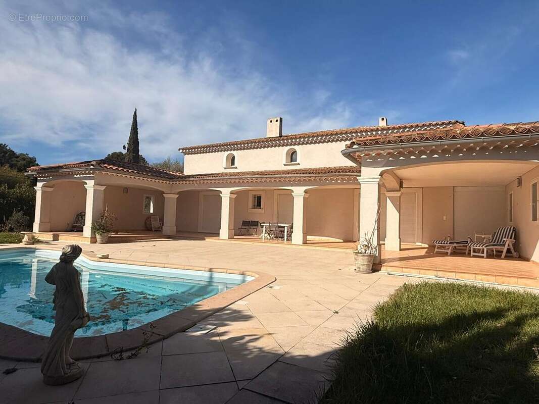 Maison à SANARY-SUR-MER