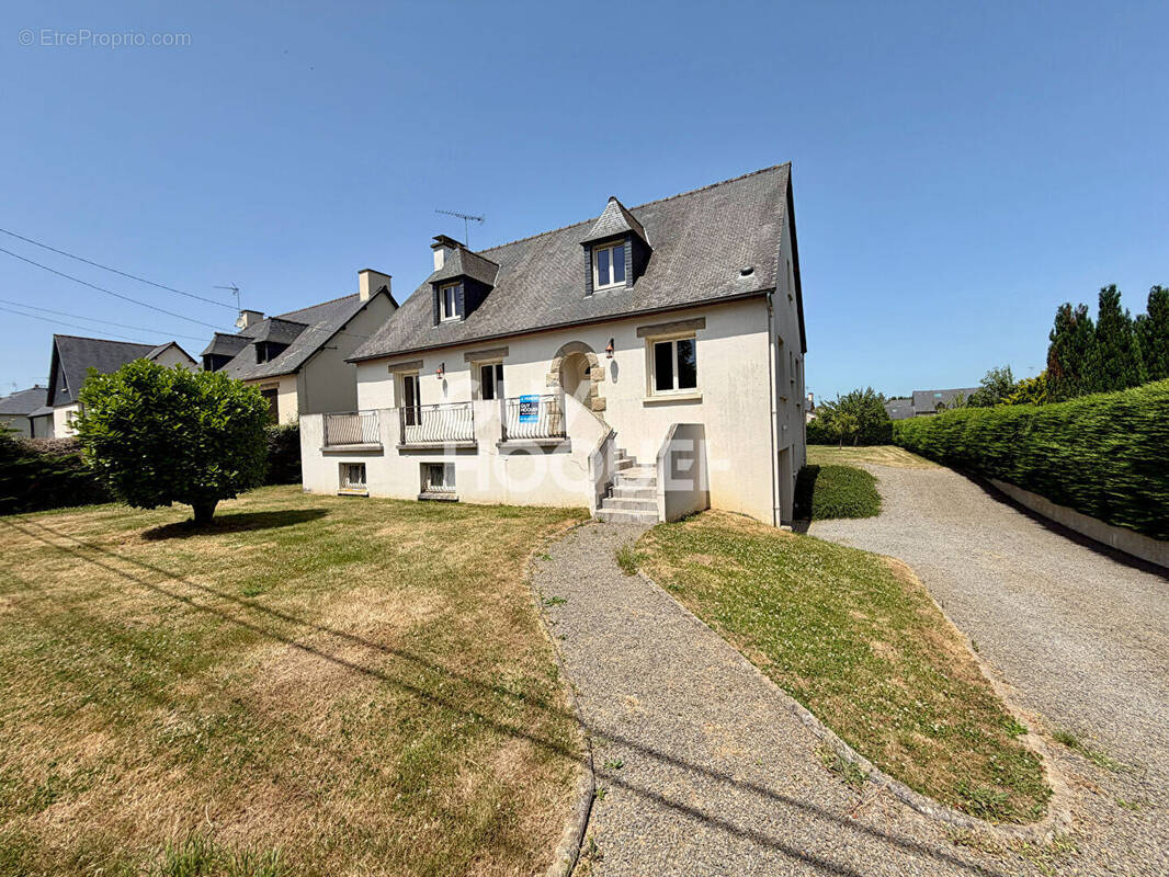 Maison à DOL-DE-BRETAGNE