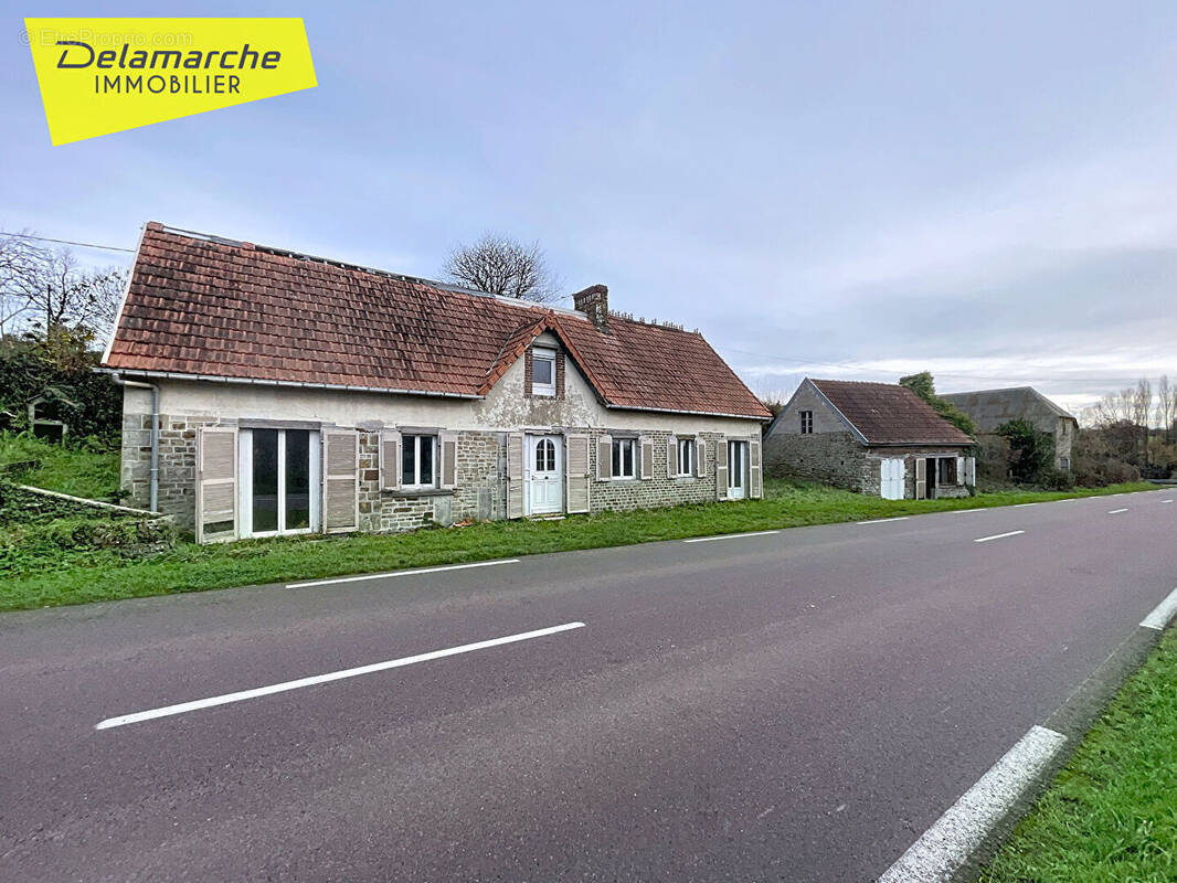 Maison à SAINT-DENIS-LE-VETU