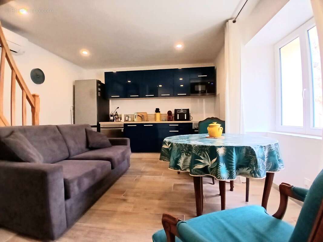 Maison à CAUNES-MINERVOIS