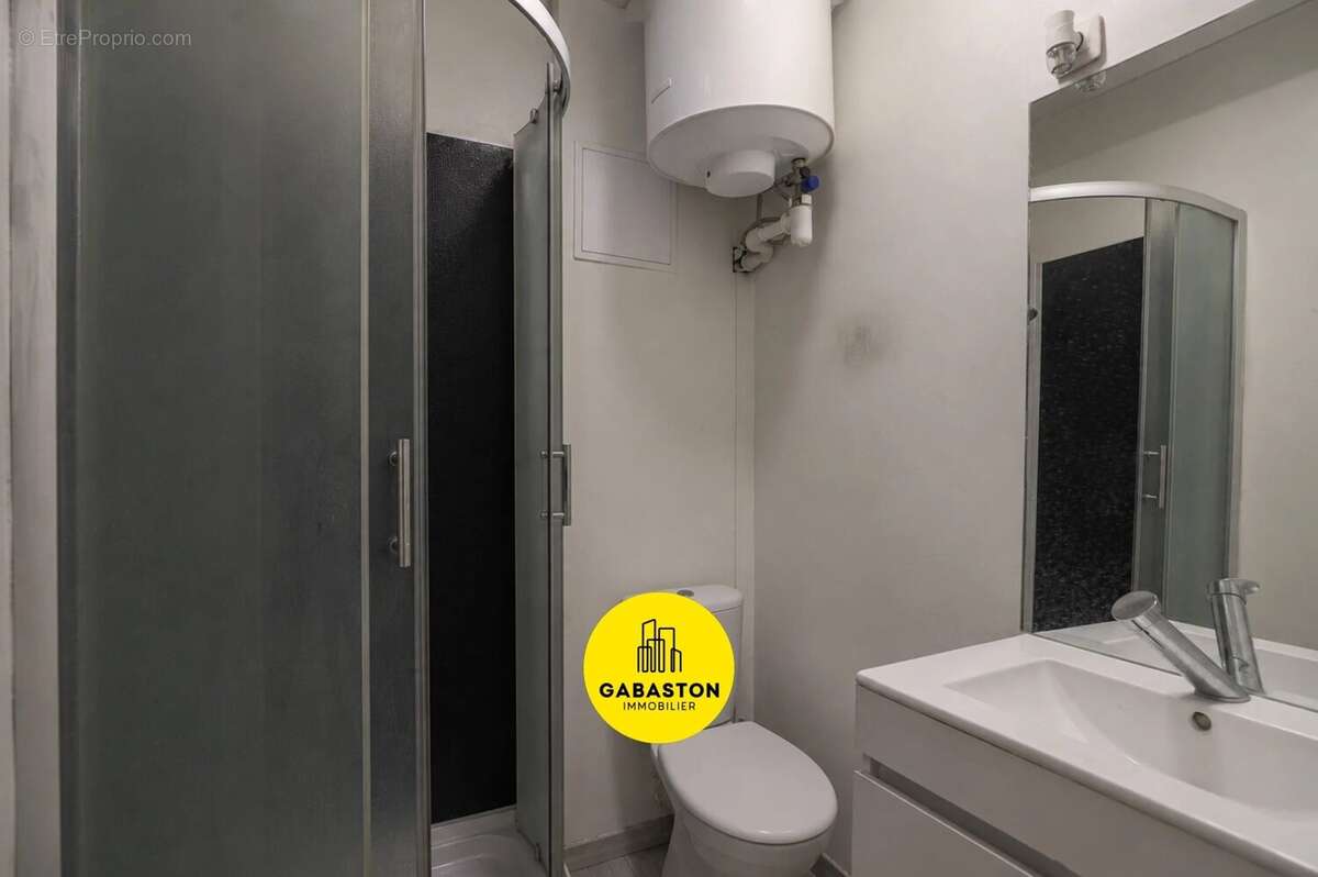 Appartement à MARSEILLE-4E