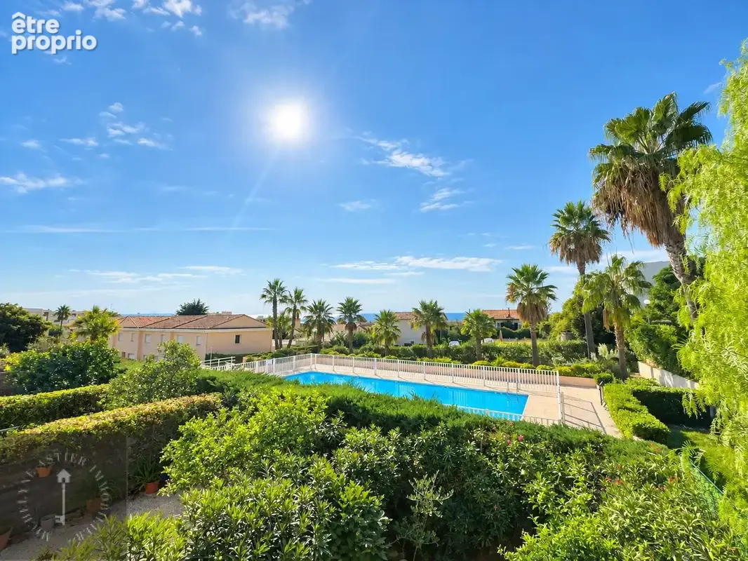 Appartement à SAINT-LAURENT-DU-VAR
