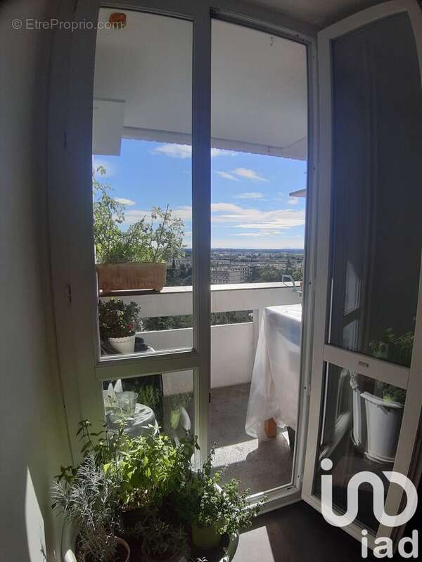 Photo 2 - Appartement à NIMES