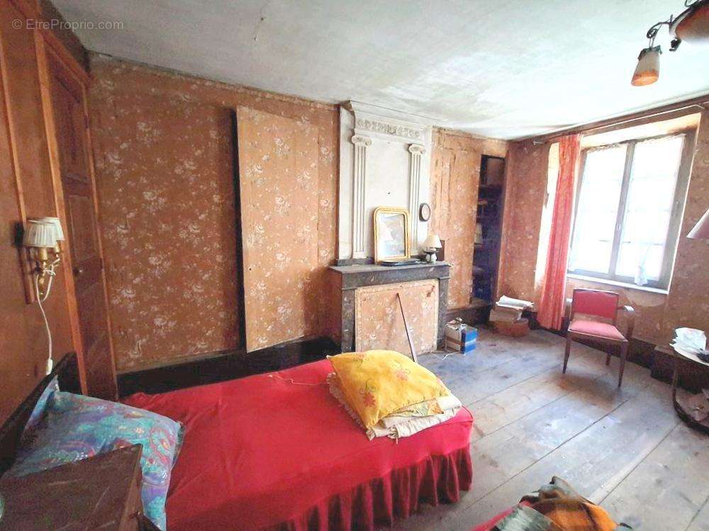 Maison à SAINT-BEAT