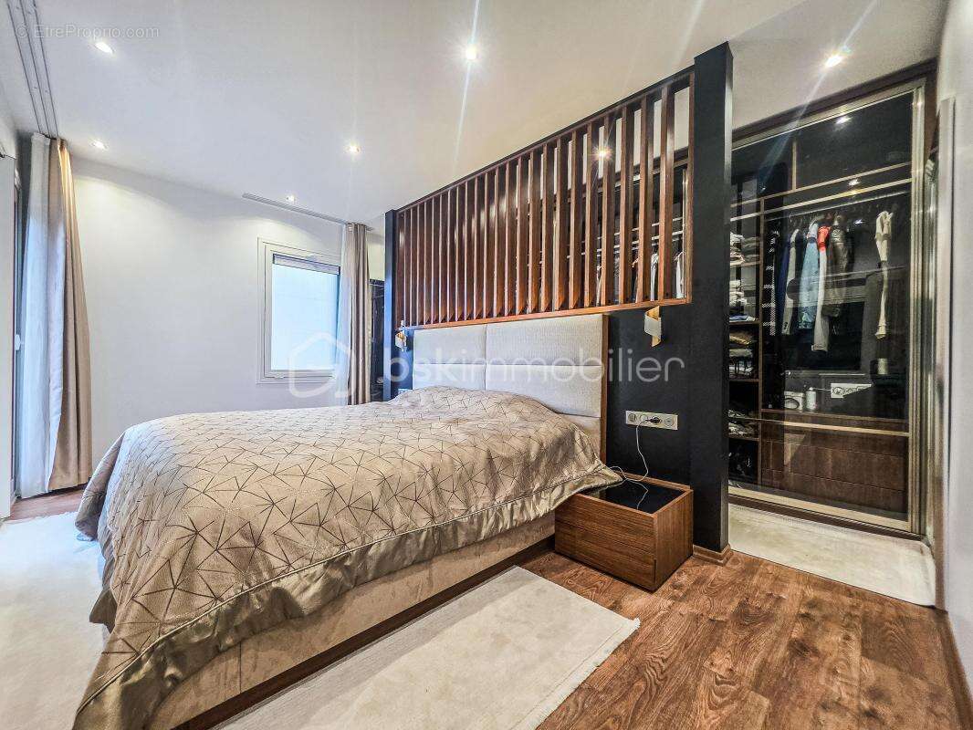 Maison à FONTAINEBLEAU