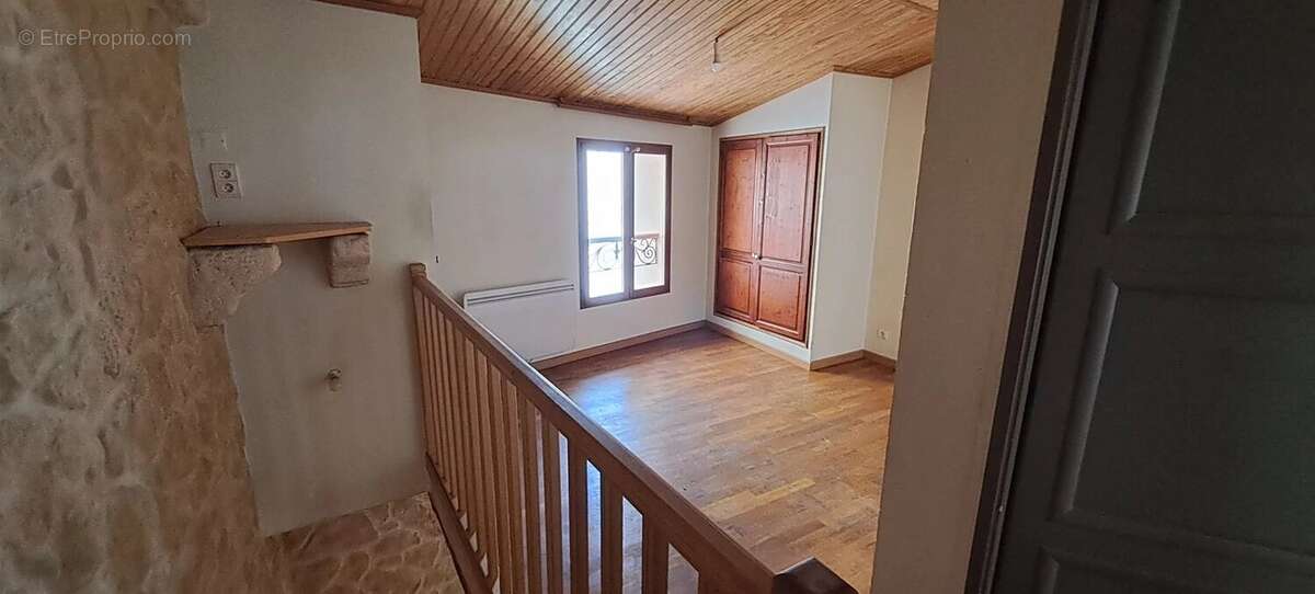 Maison à FIGANIERES