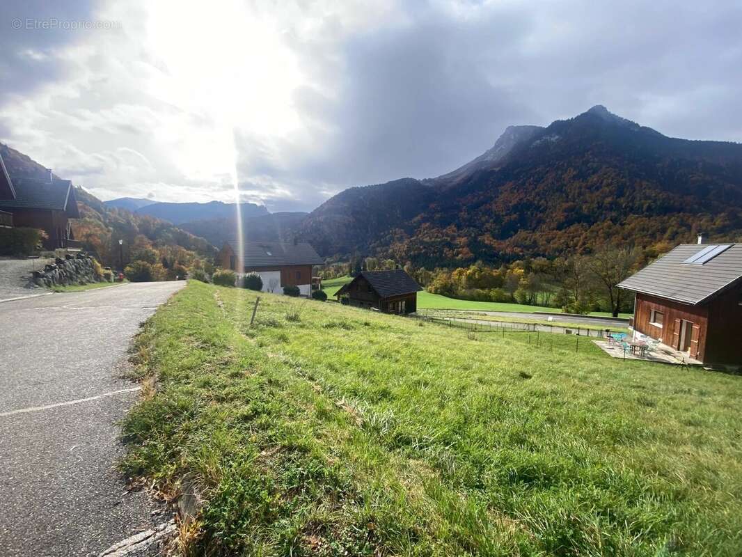Terrain à LE CHATELARD