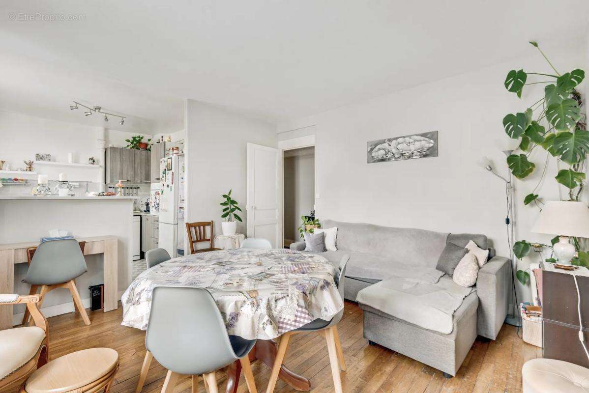 Appartement à GENNEVILLIERS