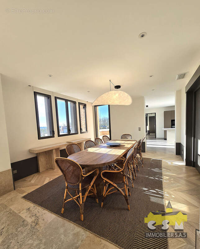 Maison à MAGNY-LE-HONGRE