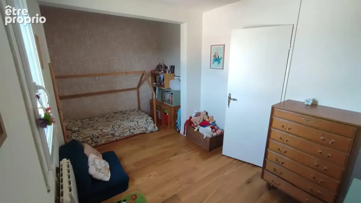 Appartement 76 m² à Arles  - photo 9
