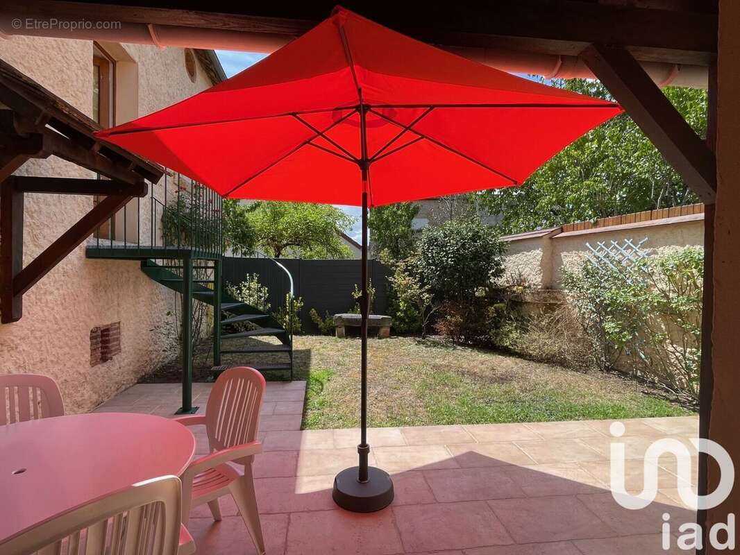 Maison 157 m² à Briare  - photo 2