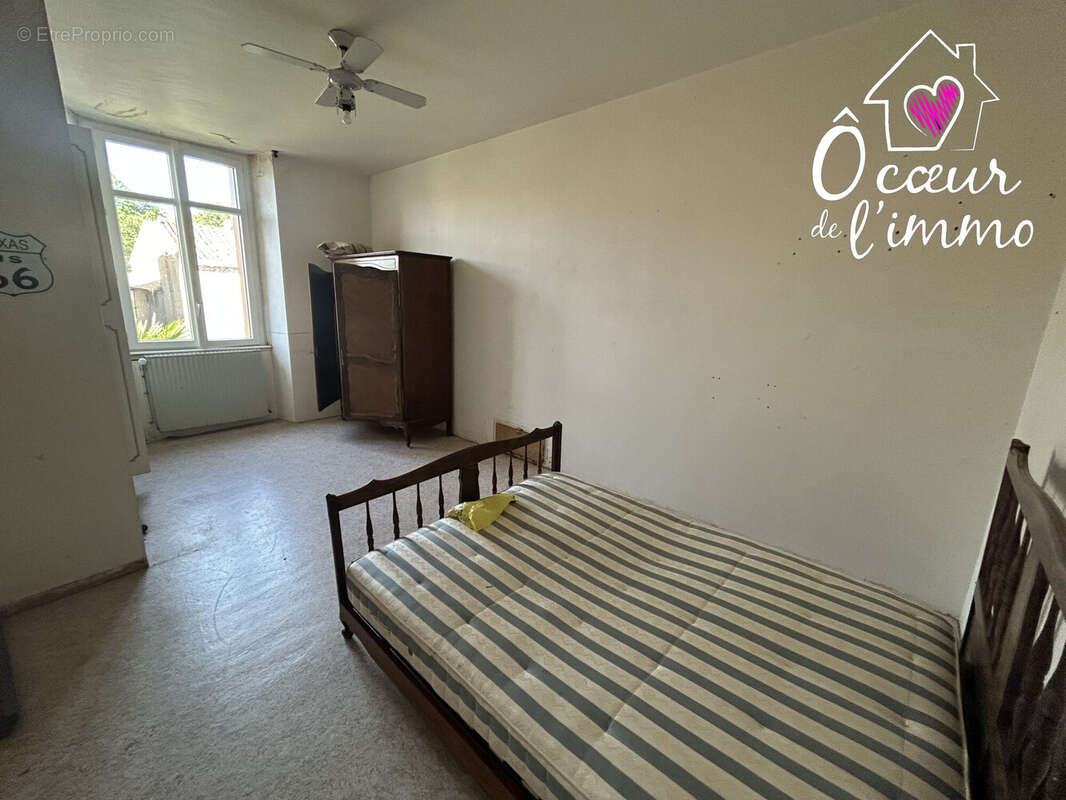 Maison 180 m² à Vezins  - photo 8