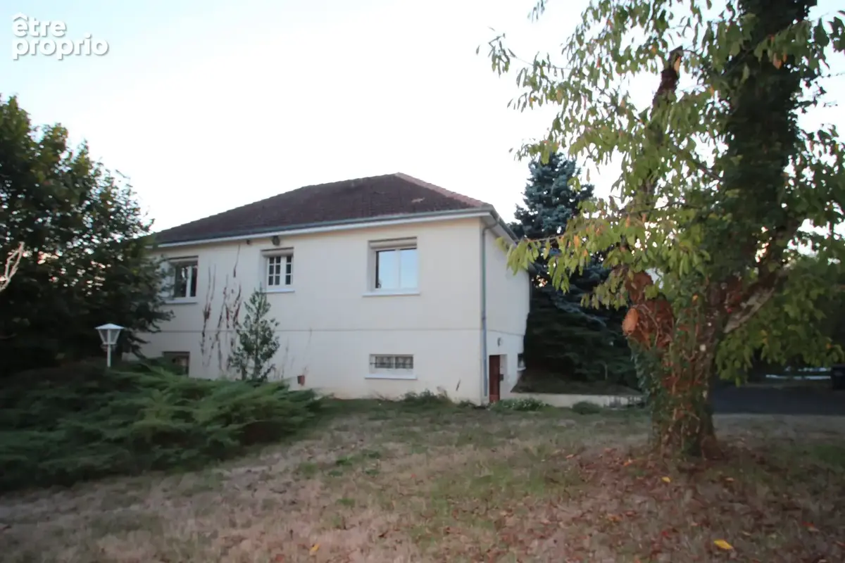 Maison à CHAMPVERT