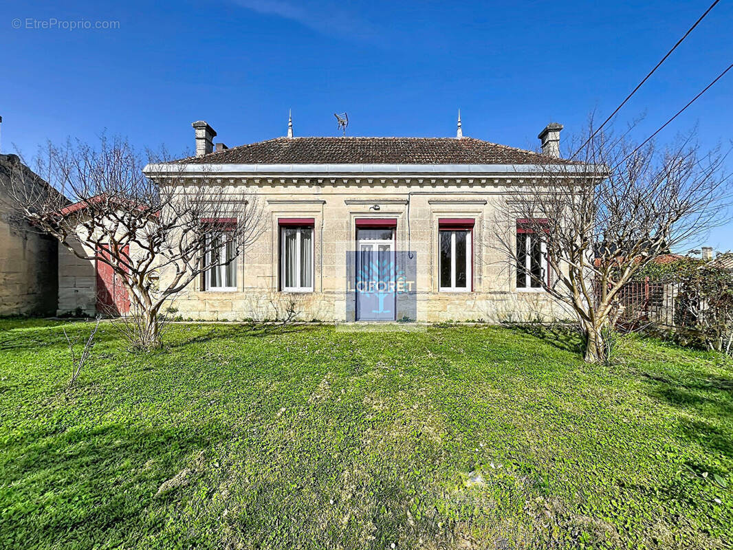 Maison à PUGNAC