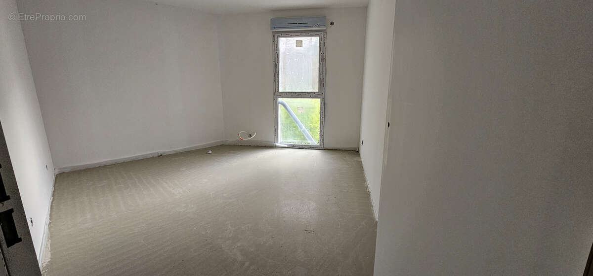 Appartement à CHALLES-LES-EAUX