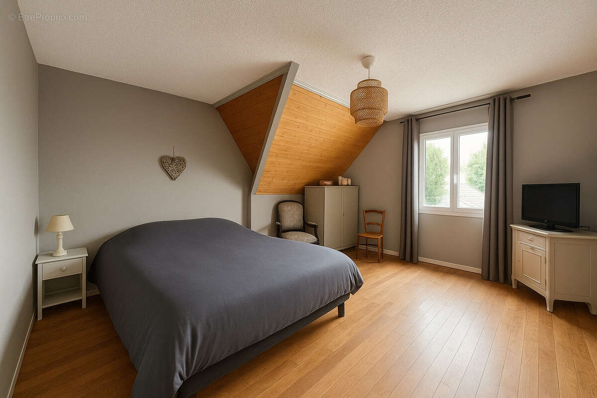 Maison à BAZAINVILLE