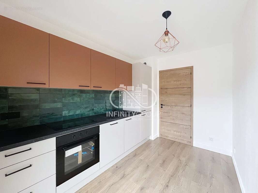 Appartement à MOUGINS