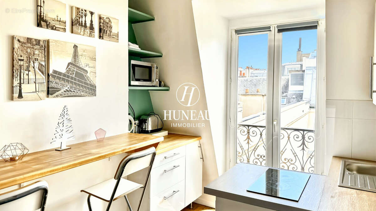 Appartement à PARIS-3E