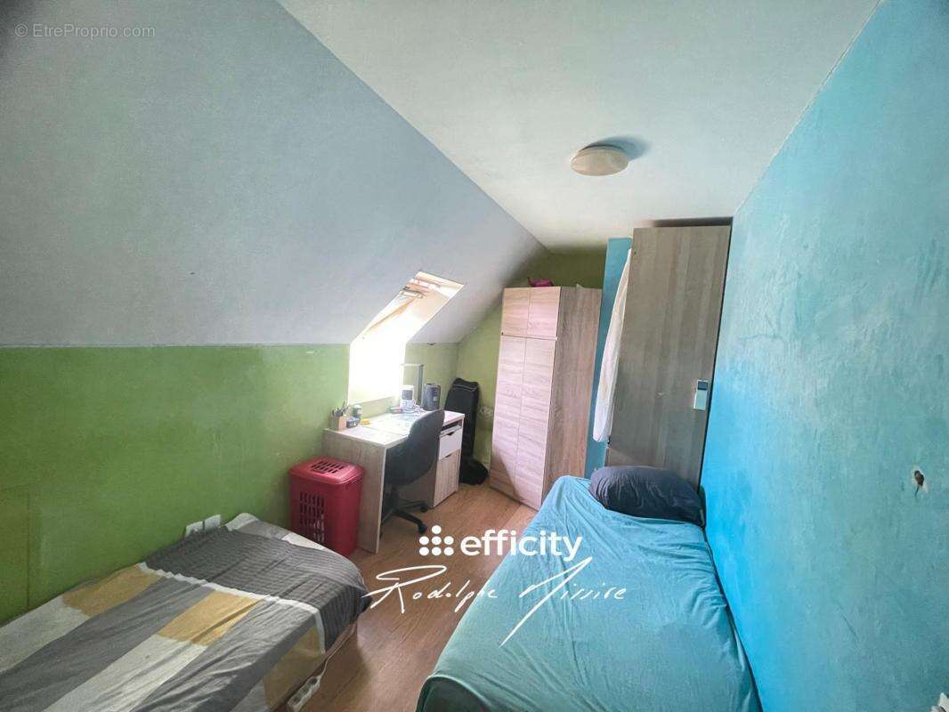 Maison à MONTEREAU-FAULT-YONNE