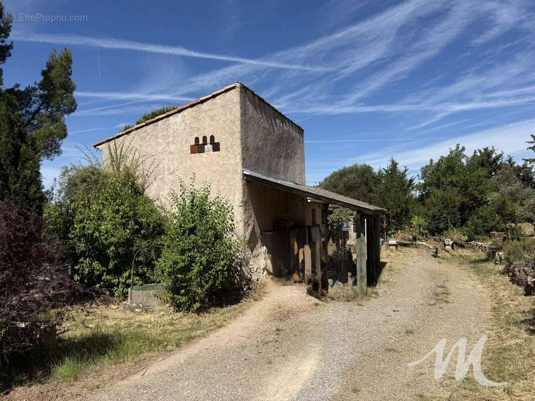 Maison à AUPS