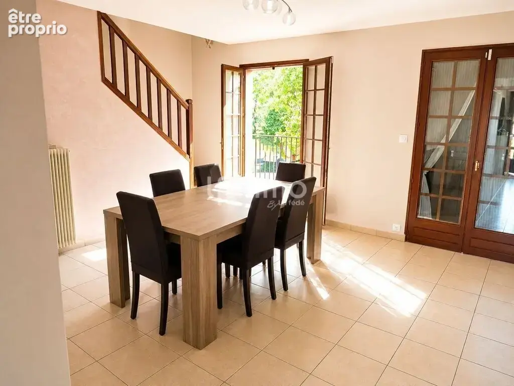 Maison 120m2 avec 6 pièces et jardin - photo 6