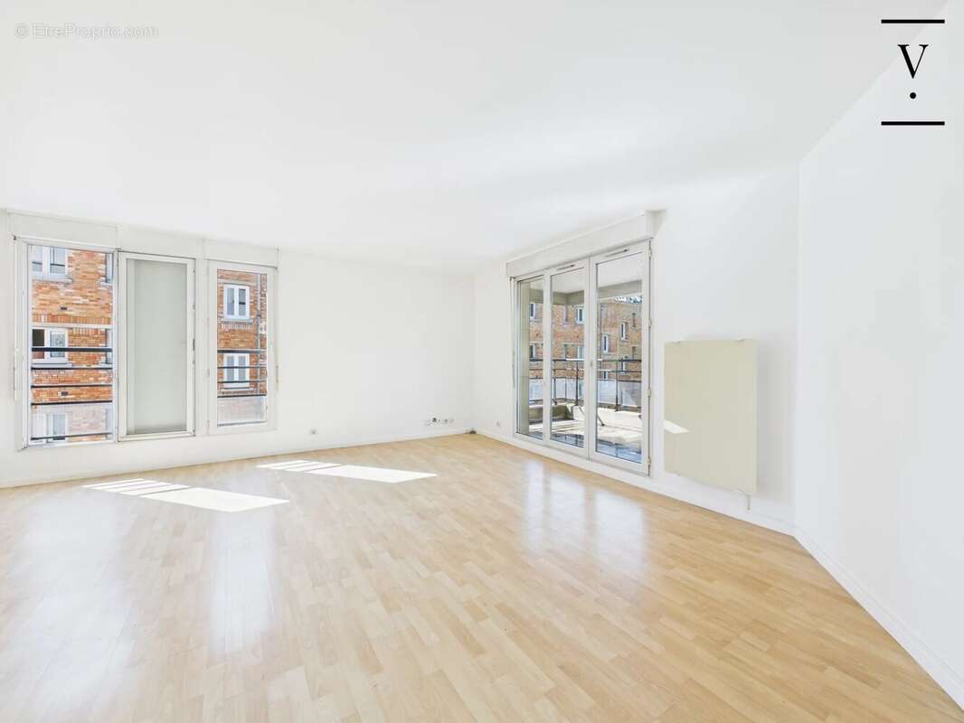 Appartement à PARIS-19E