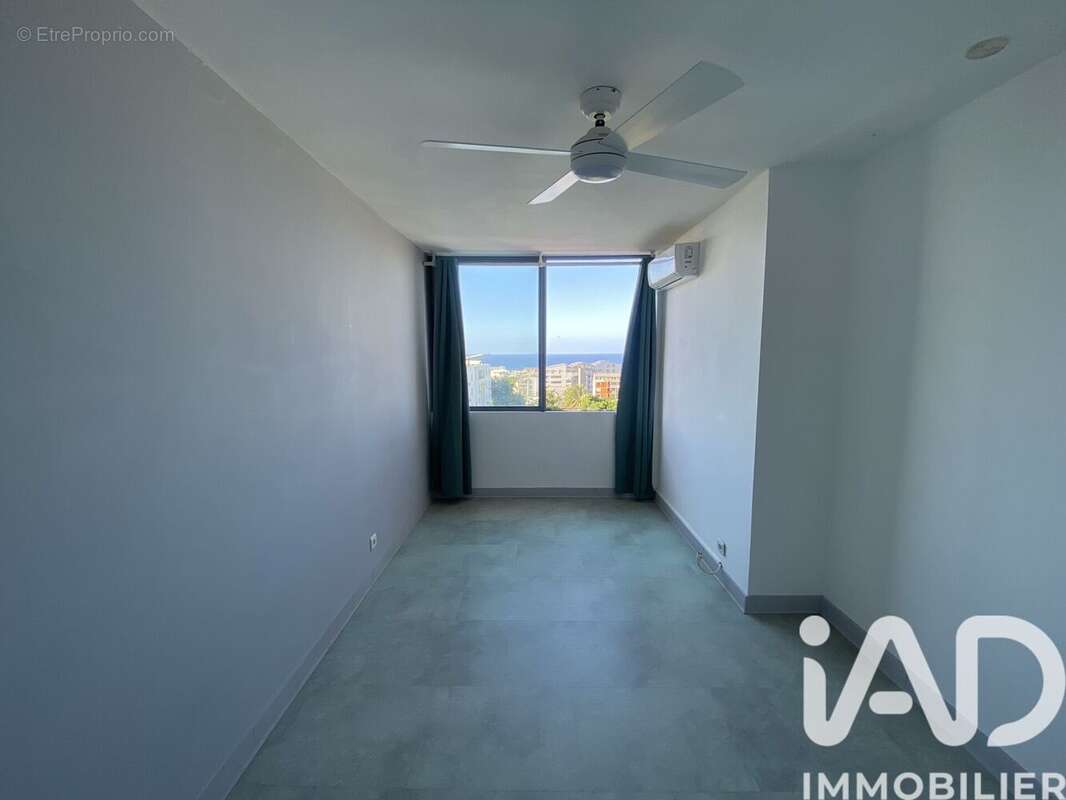 Photo 6 - Appartement à SAINT-DENIS