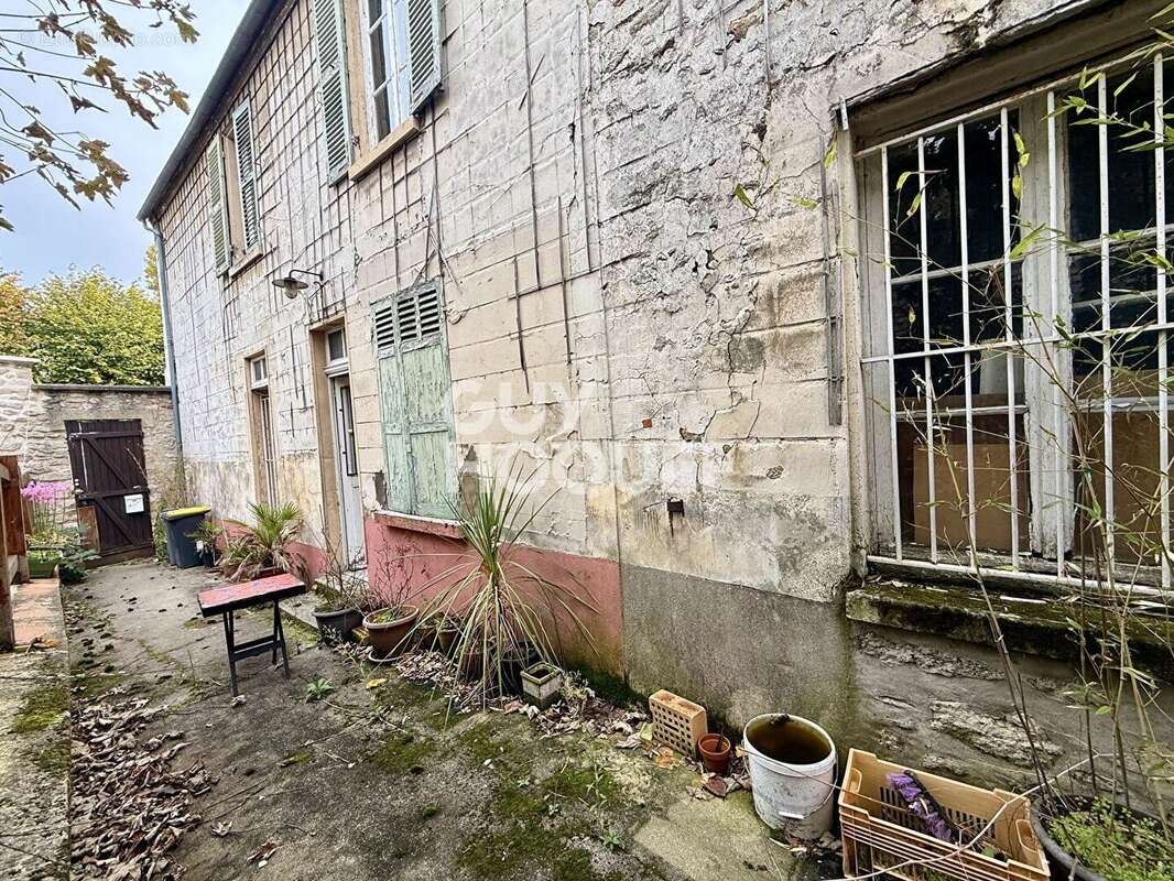 Appartement à EPONE