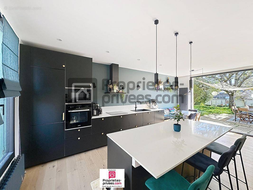 Maison à CRECY-LA-CHAPELLE