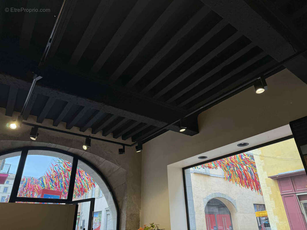 Commerce à CARCASSONNE