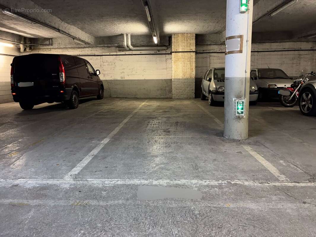 Parking à CHOISY-LE-ROI