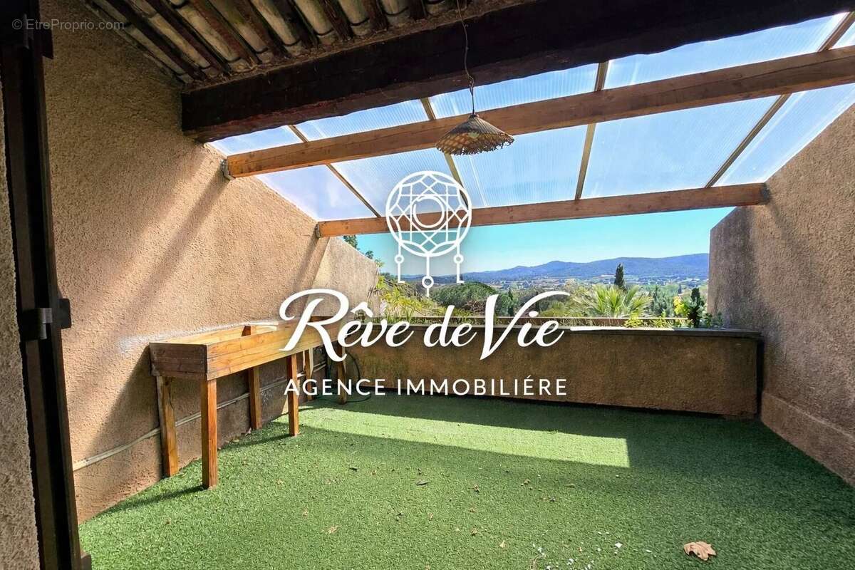 Maison à BORMES-LES-MIMOSAS