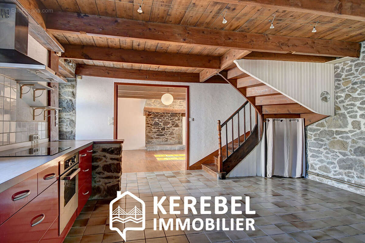 Maison à HOPITAL-CAMFROUT