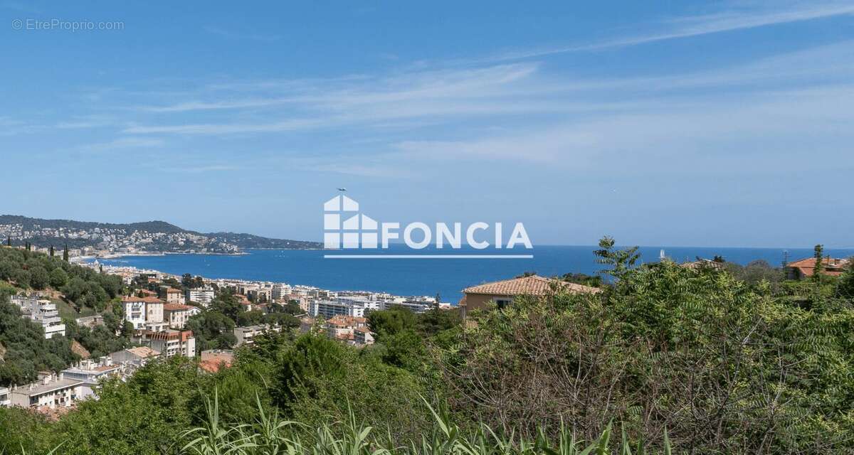 À vendre – Studio avec mezzanine – Nice – Idéal investissement - photo 8