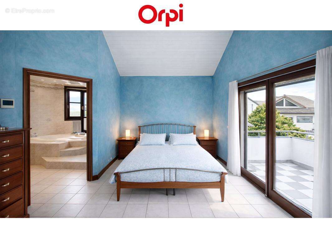 Maison à VETRAZ-MONTHOUX