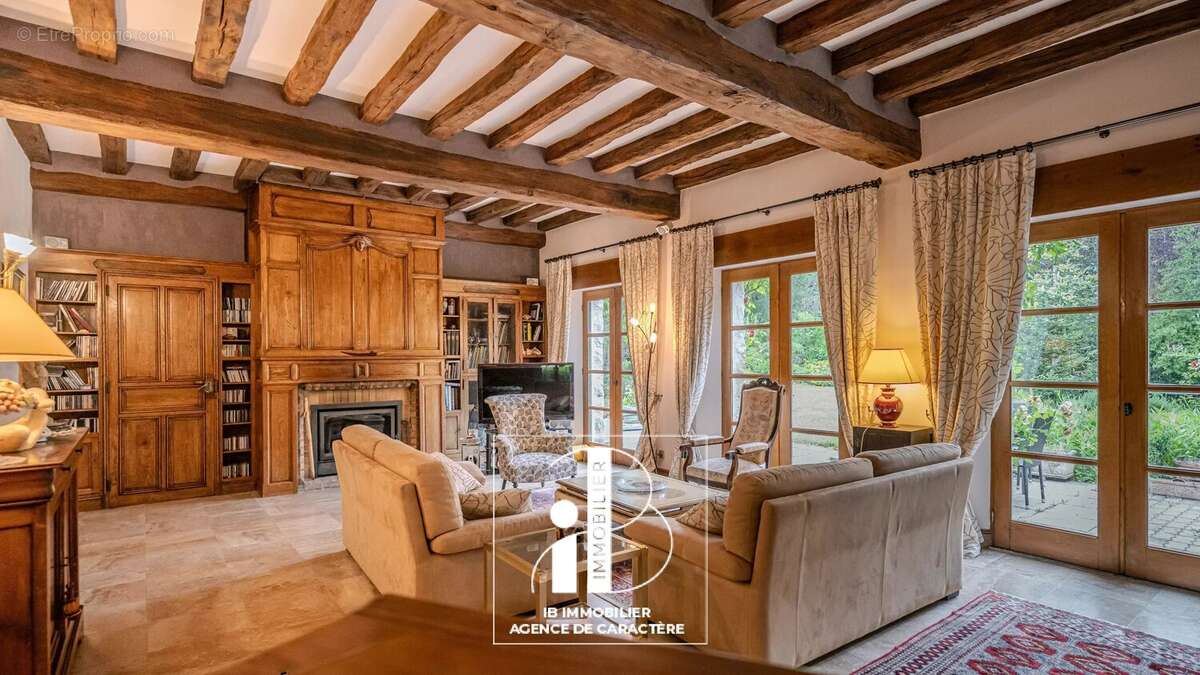 Maison à MORET-SUR-LOING