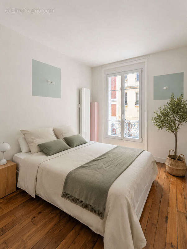 Appartement à PARIS-20E