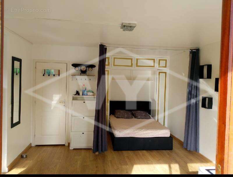 Appartement 30 m² à Combs-La-Ville  - photo 5