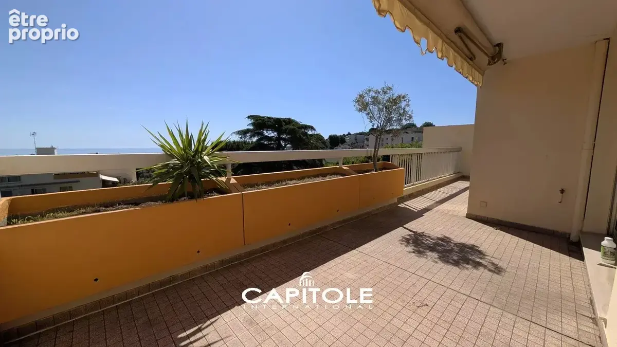 Antibes - Bel appartement 2 pièces ouvrant sur une grande terrasse  de 21 m², vue mer et verdure, à quelques pas du centre-ville - photo 11